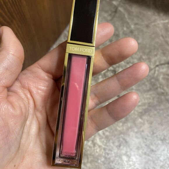 TOM FORD GLOSS LUXE LIPGLOSS .19 OZ / 5.5 ML AUTHENTIC 07 Wicked NWOB - Picture 2 of 4